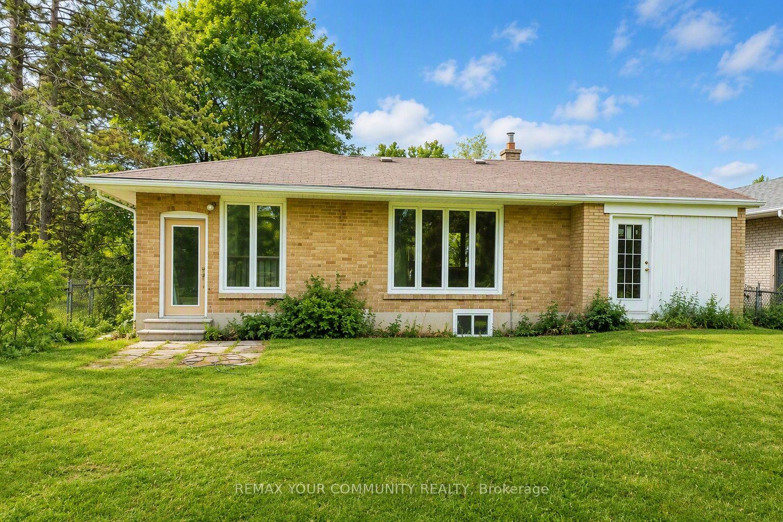 Photo 13 of 98 Wigmore Drive, North York, Victoria Village — HOMEH