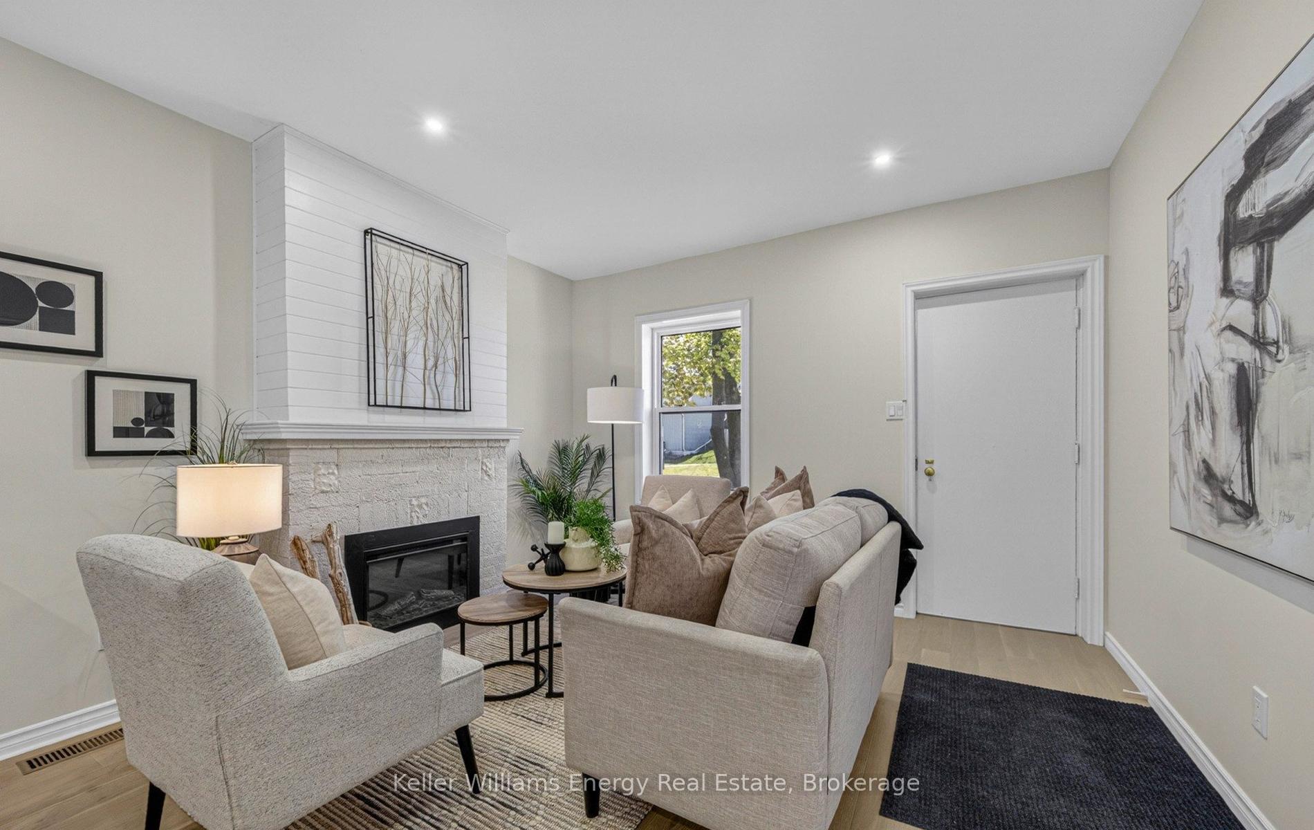 Photo 6 of 288 Hillside Avenue, Oshawa, Vanier — HOMEH