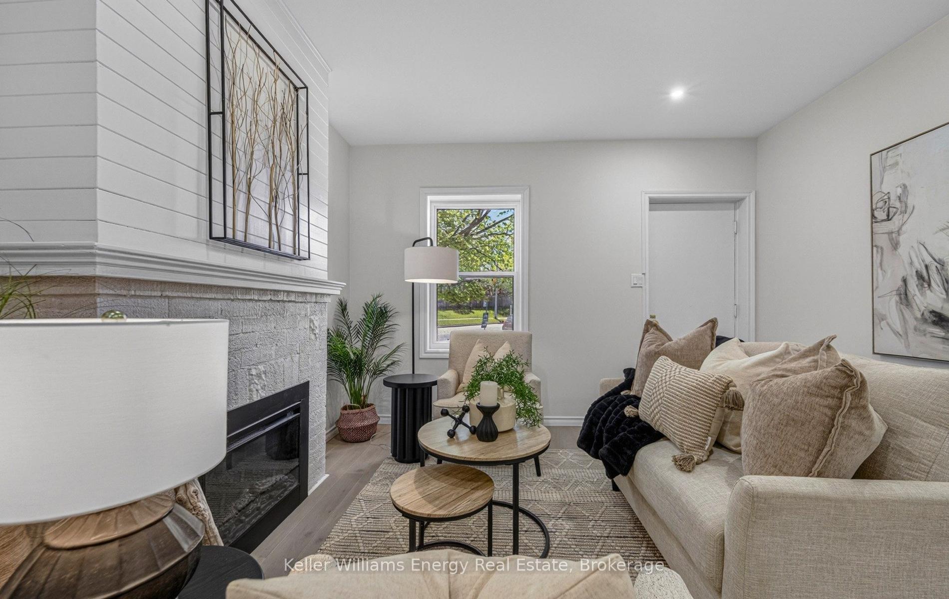 Photo 8 of 288 Hillside Avenue, Oshawa, Vanier — HOMEH