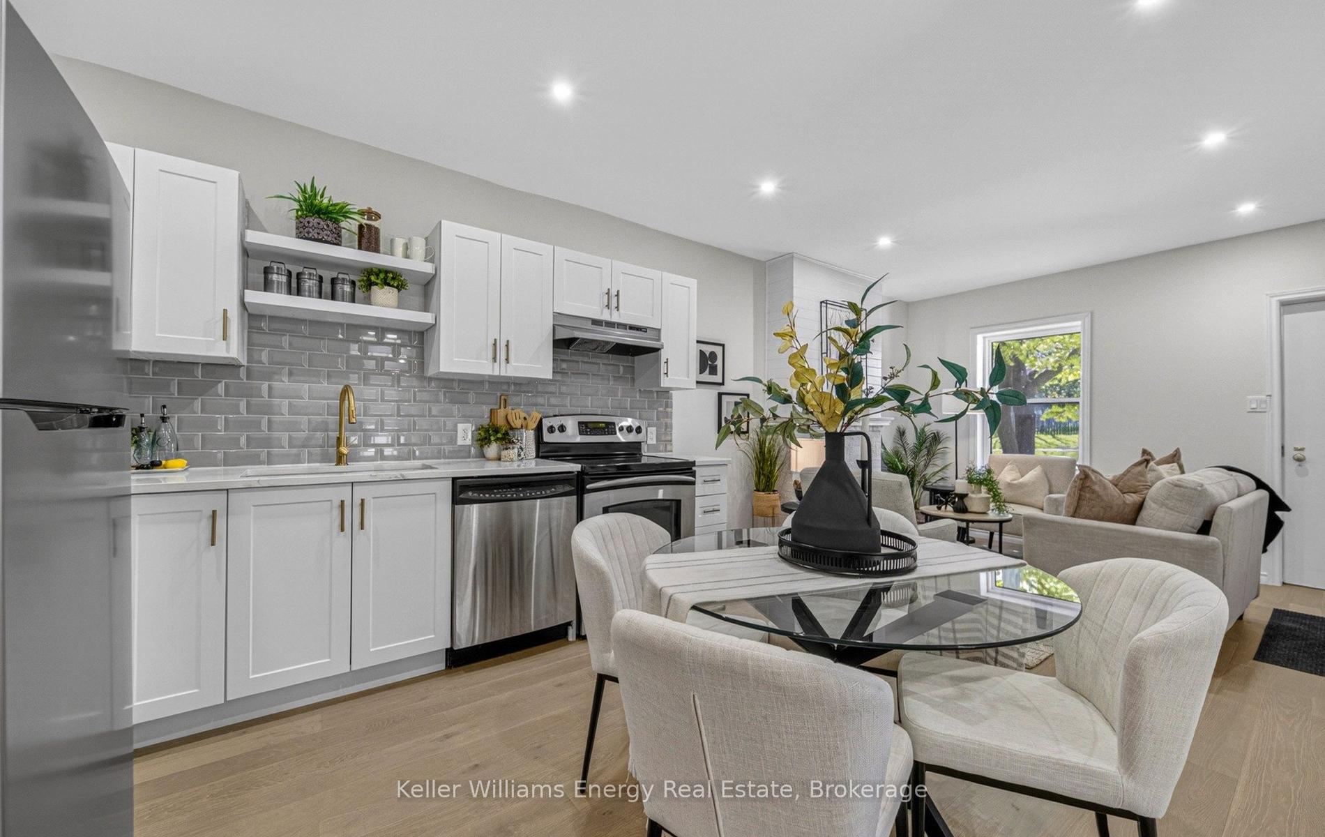 Photo 12 of 288 Hillside Avenue, Oshawa, Vanier — HOMEH
