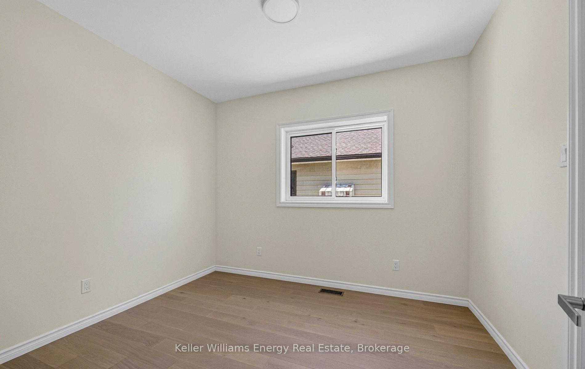 Photo 18 of 288 Hillside Avenue, Oshawa, Vanier — HOMEH