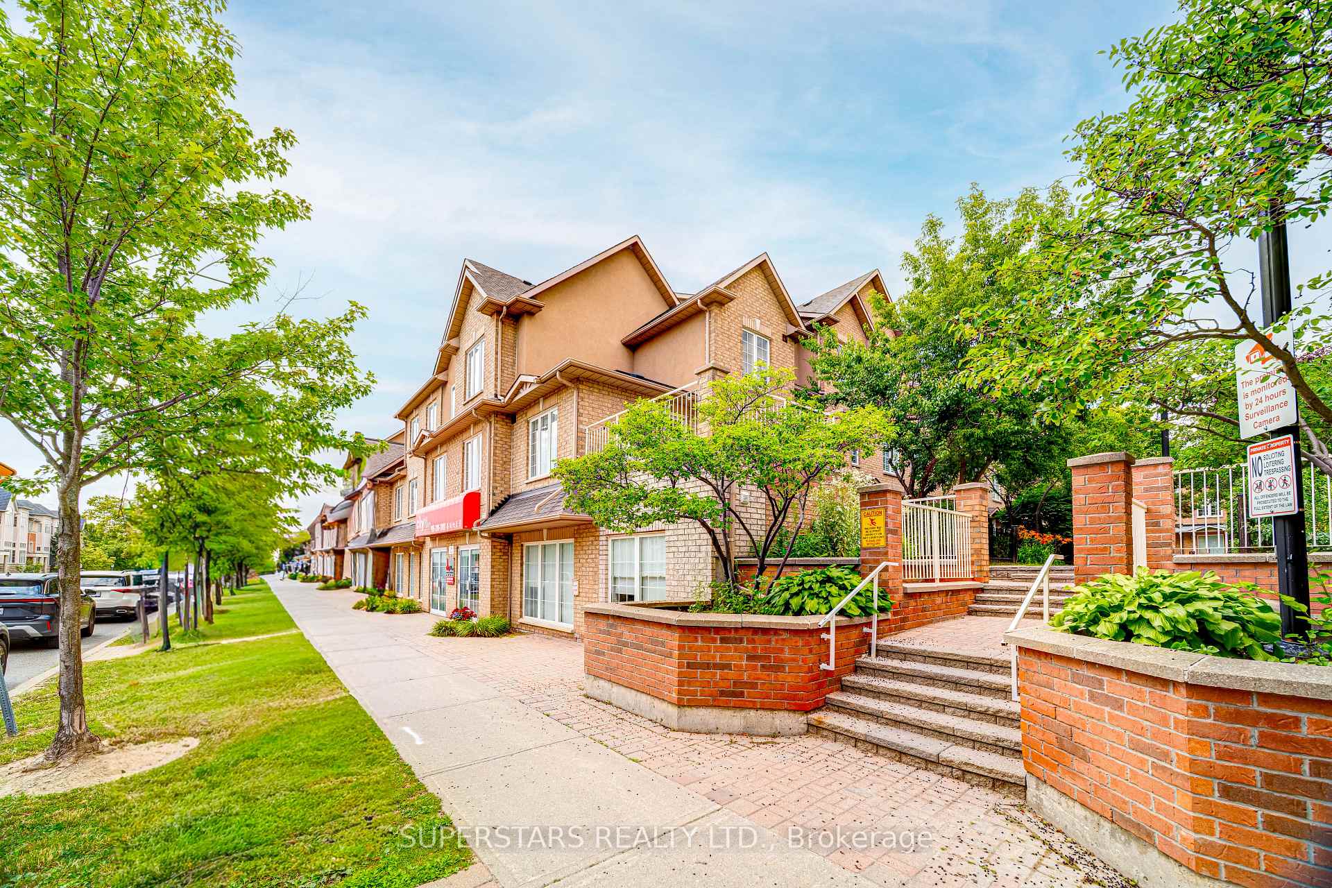 Photo 2 of Unit 27, 10 Cox Boulevard, Markham, Unionville — HOMEH