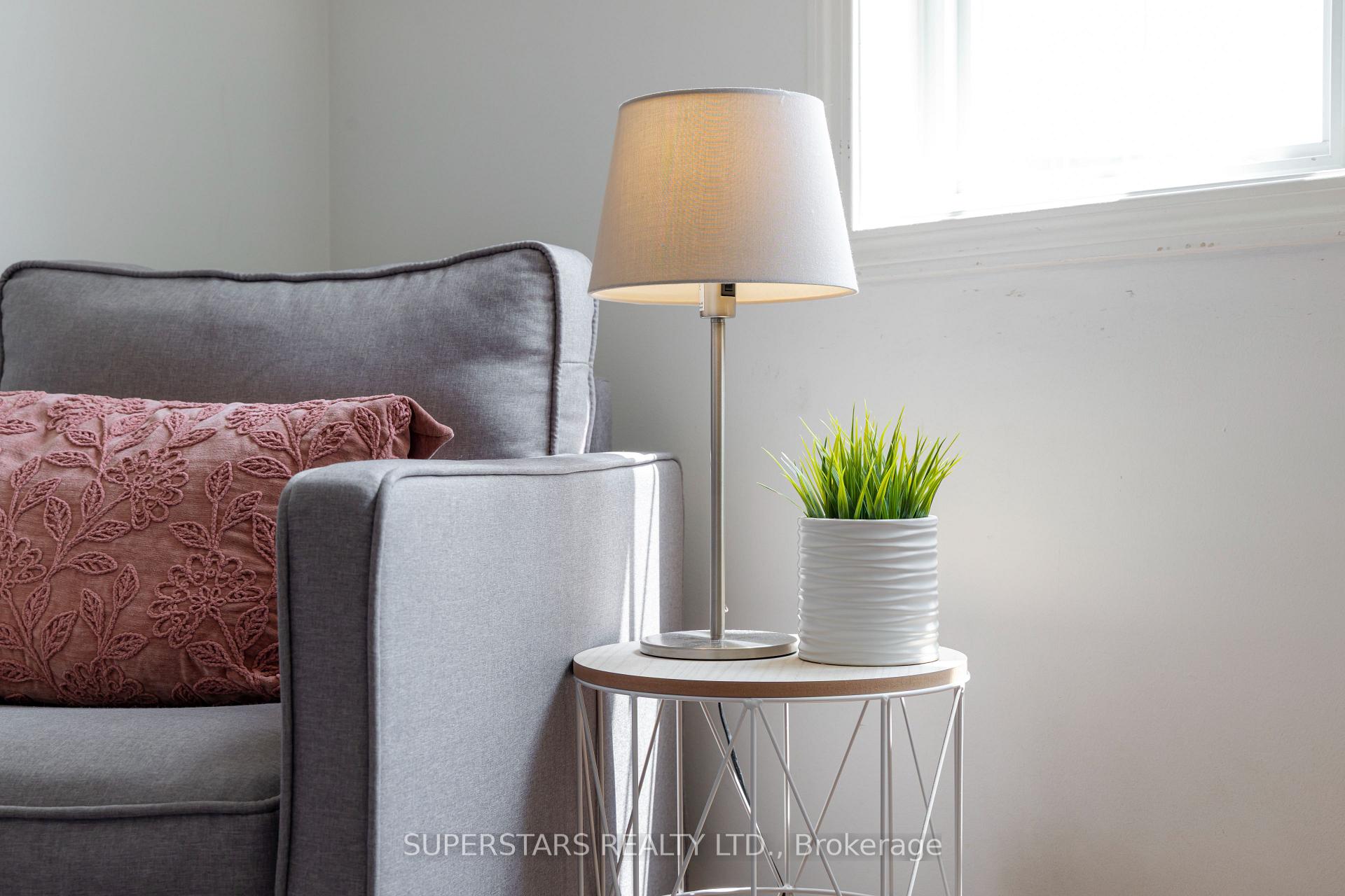 Photo 11 of Unit 27, 10 Cox Boulevard, Markham, Unionville — HOMEH