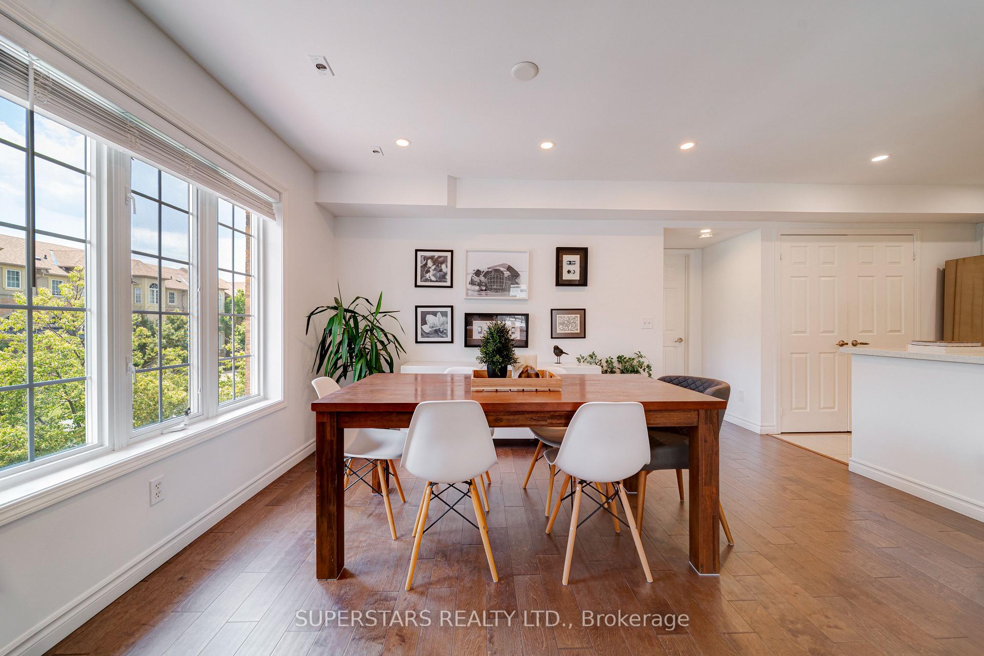 Photo 15 of Unit 27, 10 Cox Boulevard, Markham, Unionville — HOMEH