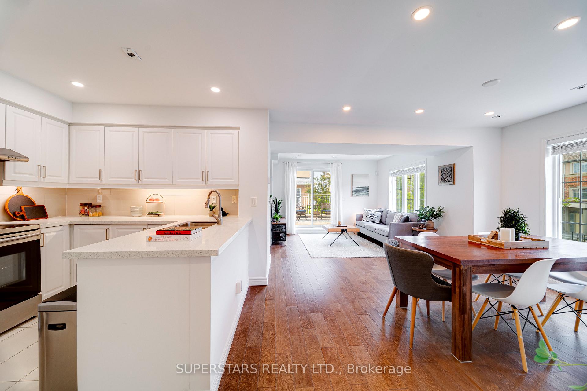 Photo 19 of Unit 27, 10 Cox Boulevard, Markham, Unionville — HOMEH