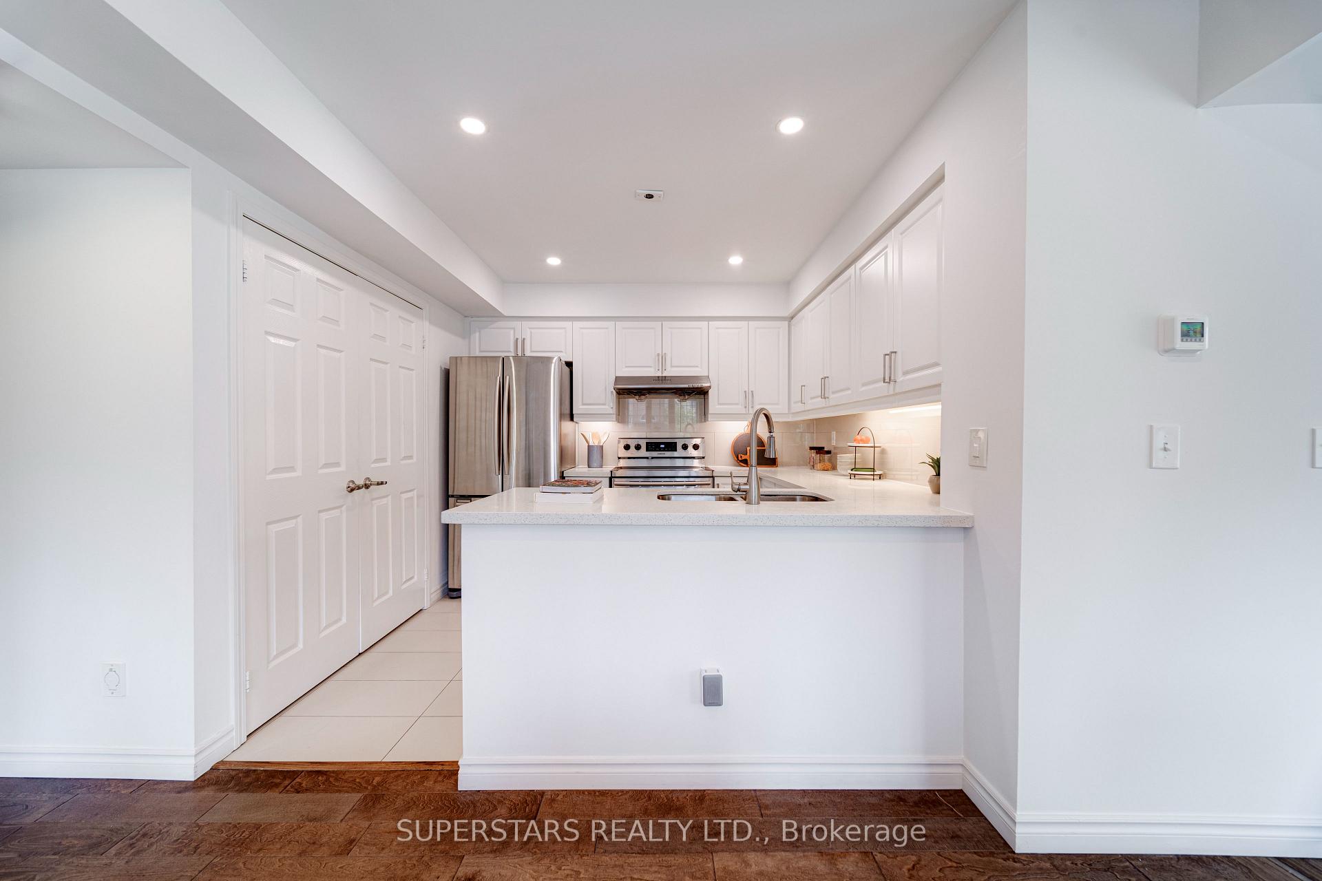 Photo 22 of Unit 27, 10 Cox Boulevard, Markham, Unionville — HOMEH