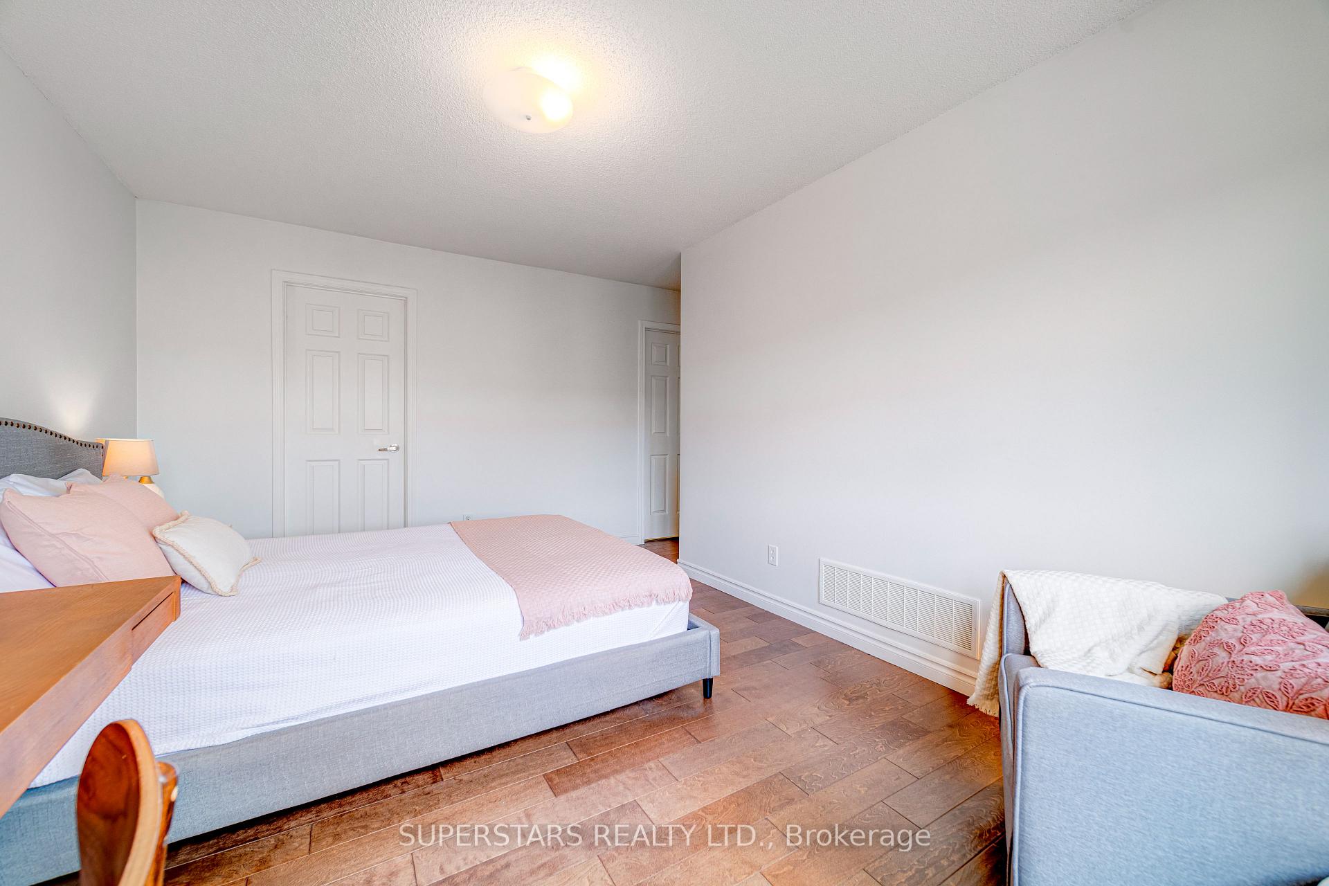 Photo 35 of Unit 27, 10 Cox Boulevard, Markham, Unionville — HOMEH