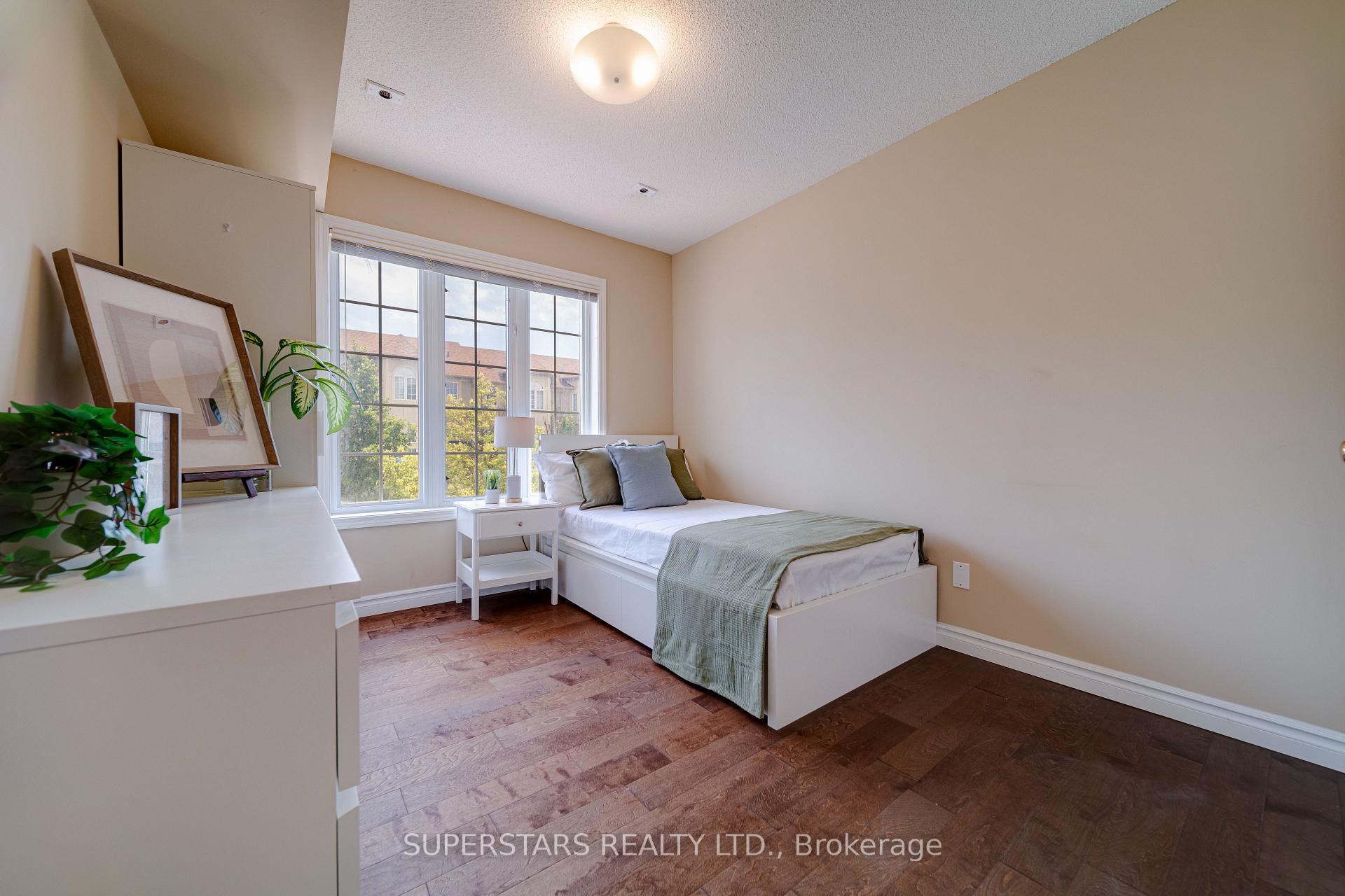 Photo 43 of Unit 27, 10 Cox Boulevard, Markham, Unionville — HOMEH
