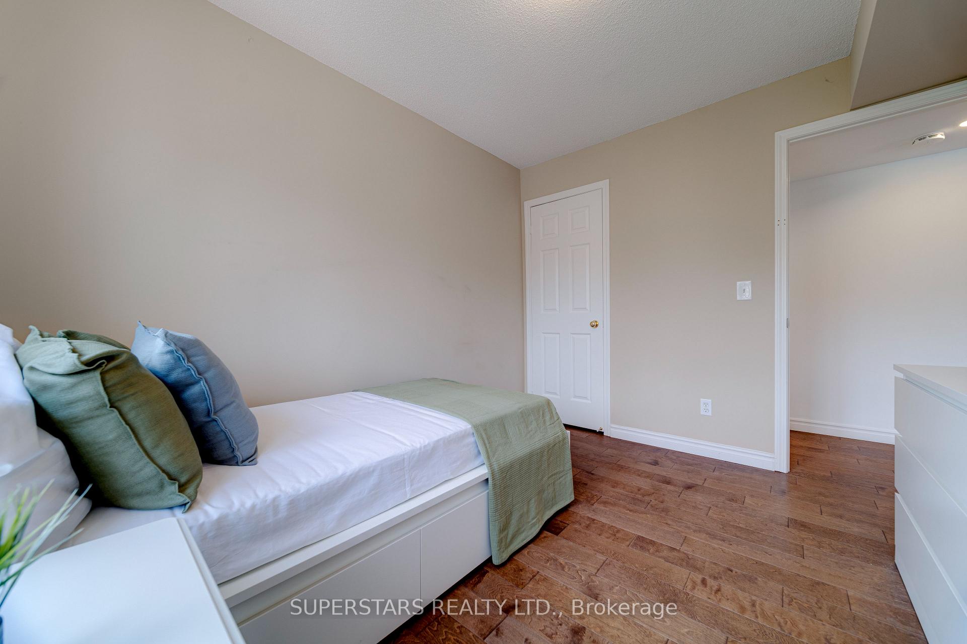 Photo 45 of Unit 27, 10 Cox Boulevard, Markham, Unionville — HOMEH