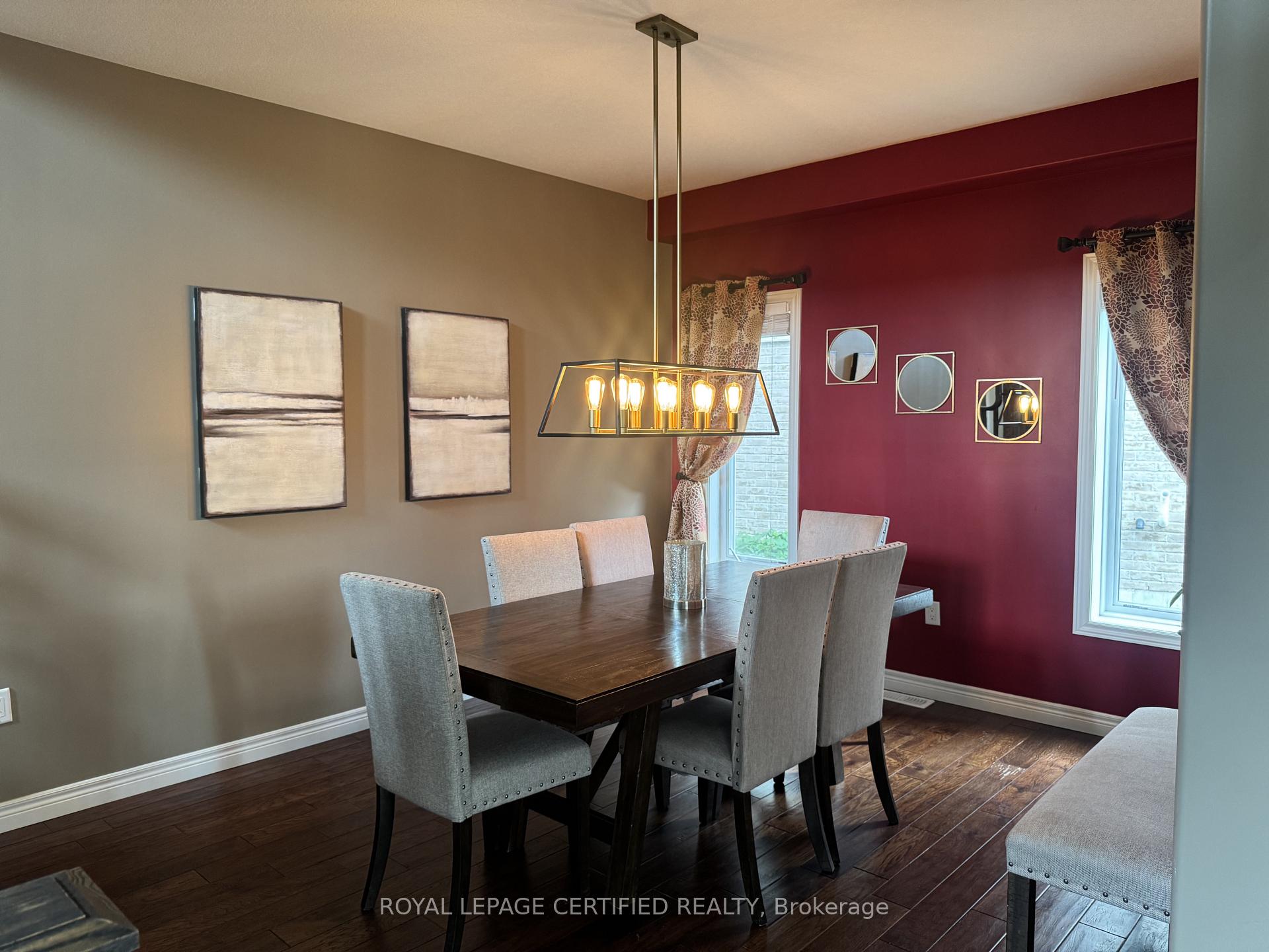 Photo 17 of 252 Westbank Trail, Hamilton, Stoney Creek Mountain — HOMEH