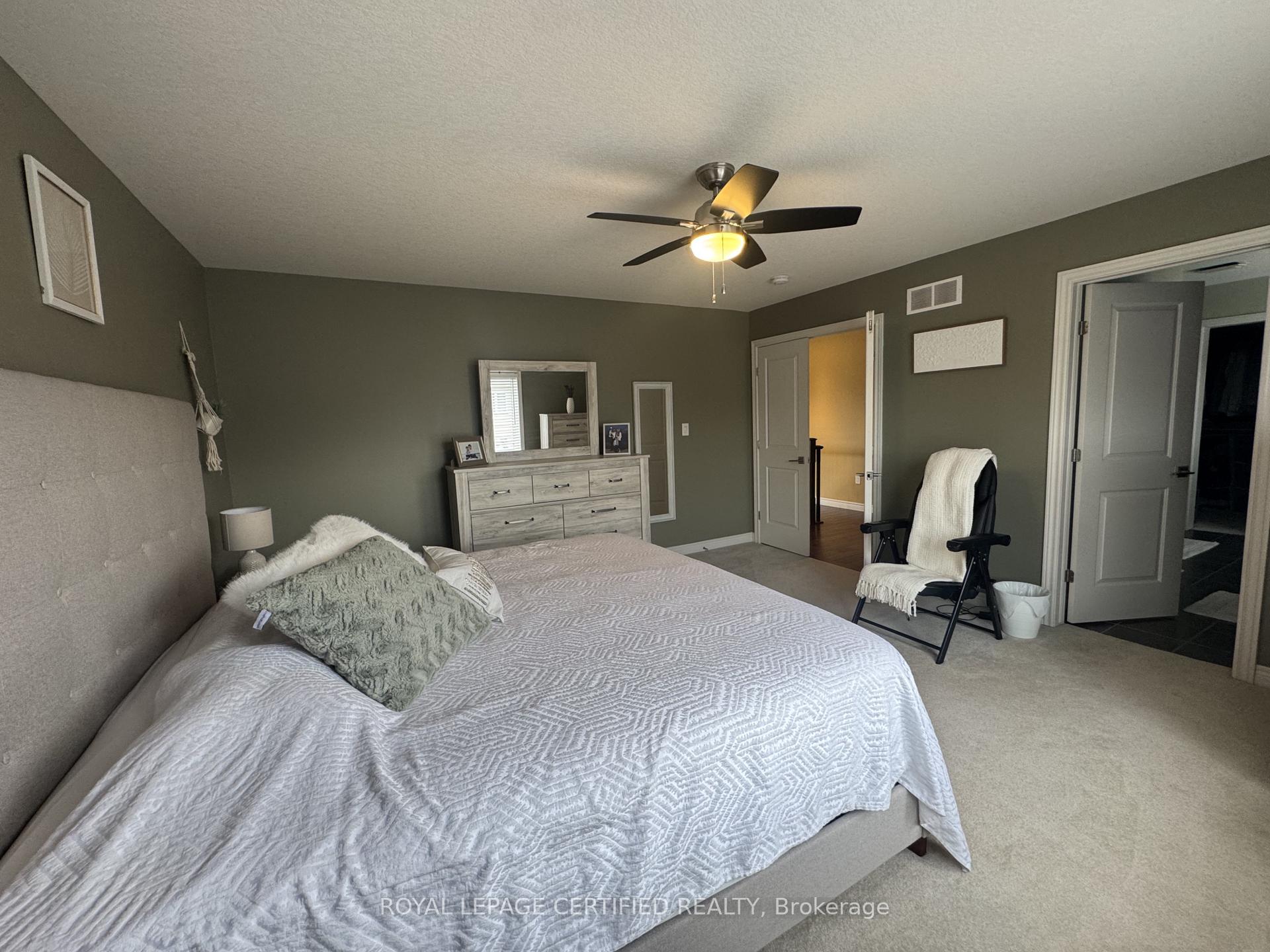 Photo 28 of 252 Westbank Trail, Hamilton, Stoney Creek Mountain — HOMEH