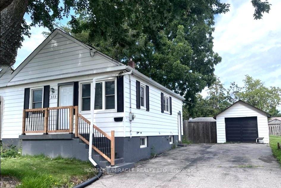 Front of 373 Drew Street E