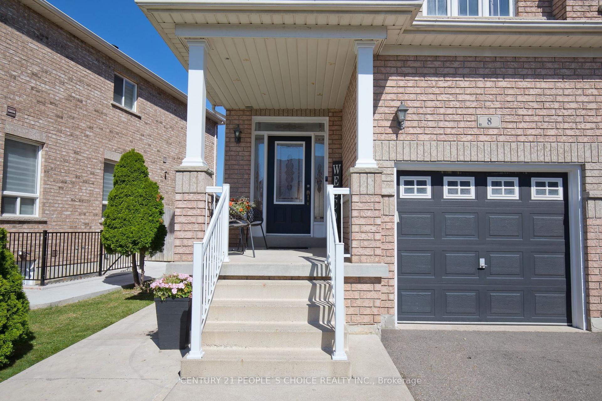 Photo 3 of 8 Calm Waters Crescent, Brampton, Madoc — HOMEH