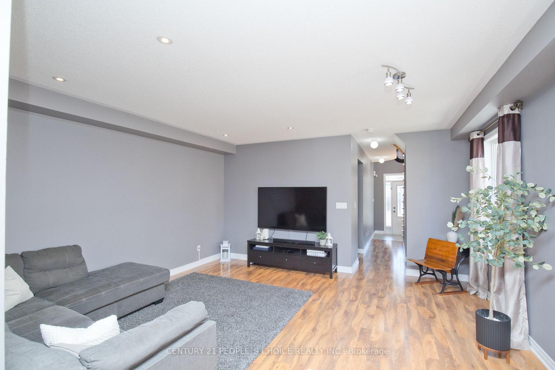 Photo 6 of 8 Calm Waters Crescent, Brampton, Madoc — HOMEH