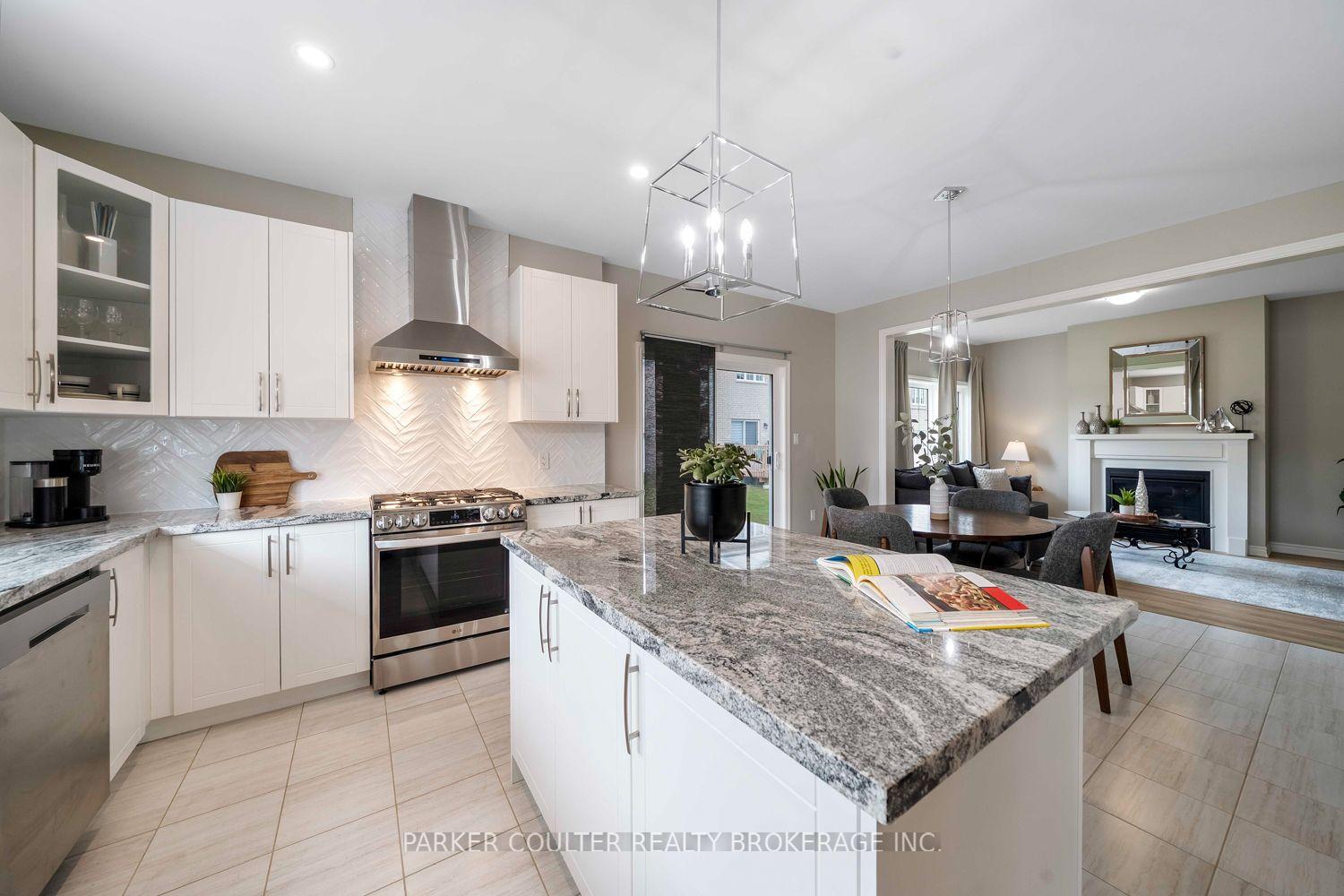 Photo 23 of 202 Clipper Drive, Clearview, Stayner — HOMEH