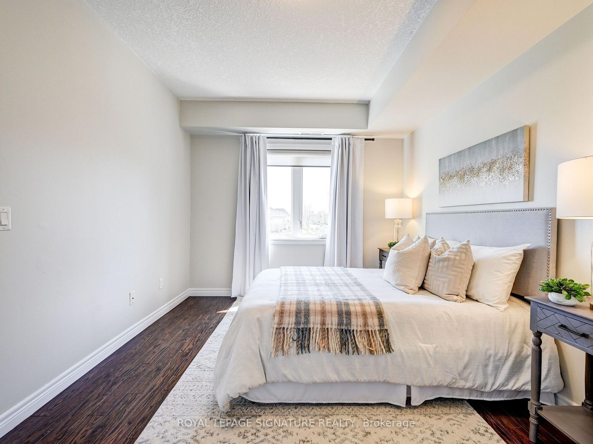 Photo 5 of Unit 205, 886 Golf Links Road, Hamilton, Meadowlands — HOMEH