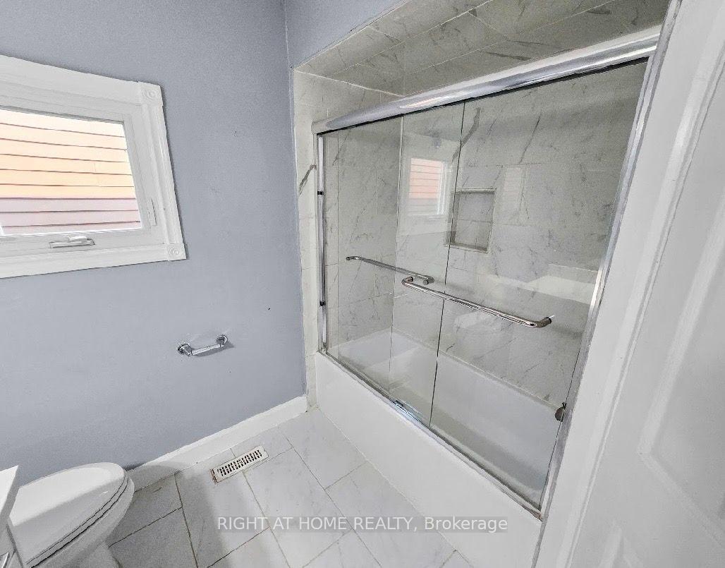 Photo 11 of 95 Dobson Drive, Ajax, Central — HOMEH