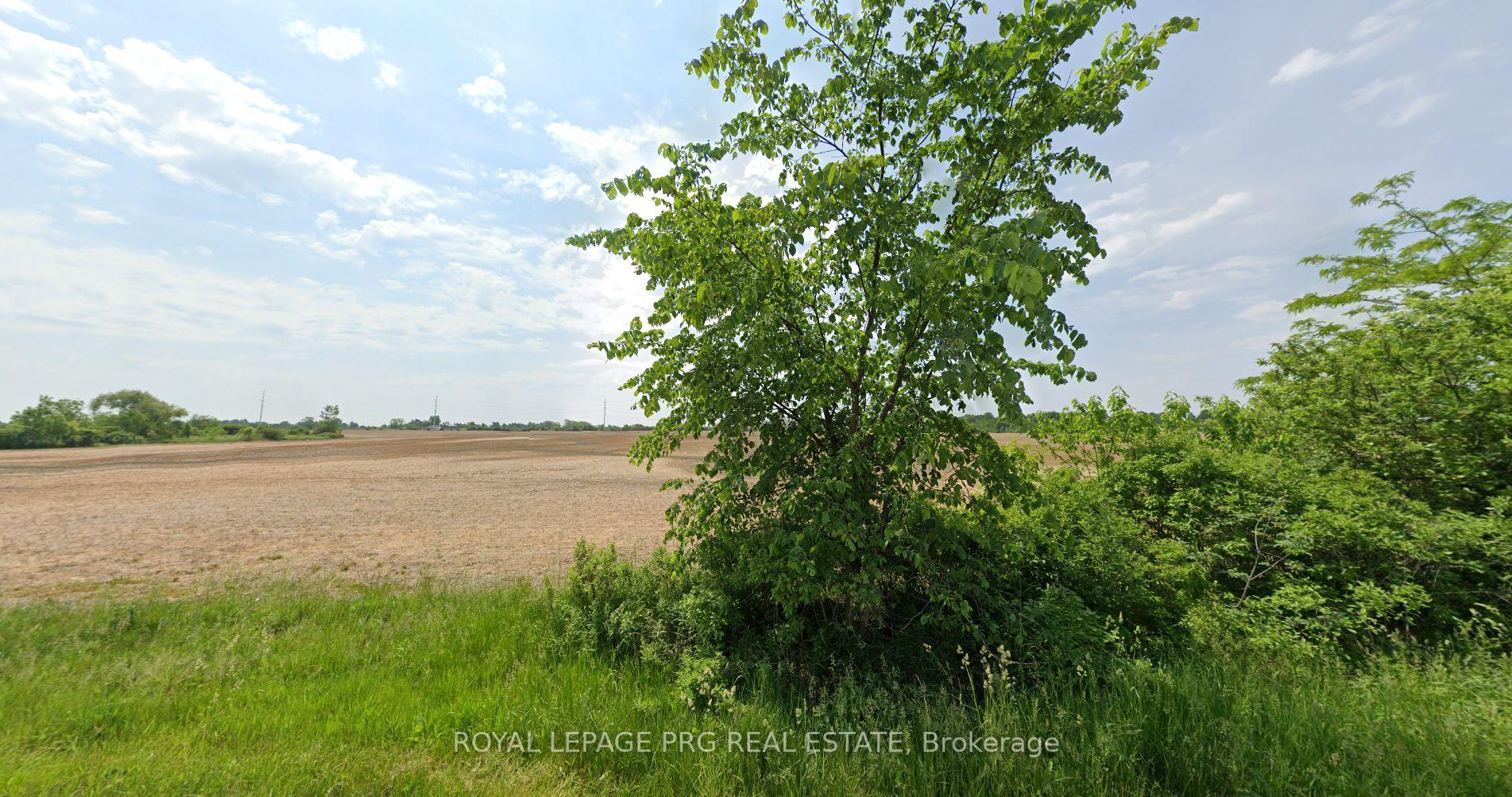 Photo 5 of 9858 Nichols Lane, Niagara Falls, Forestview — HOMEH