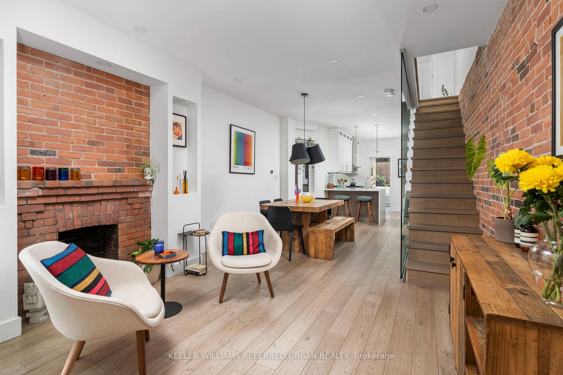 Photo 5 of 21 Millbrook Crescent, Toronto, North Riverdale — HOMEH