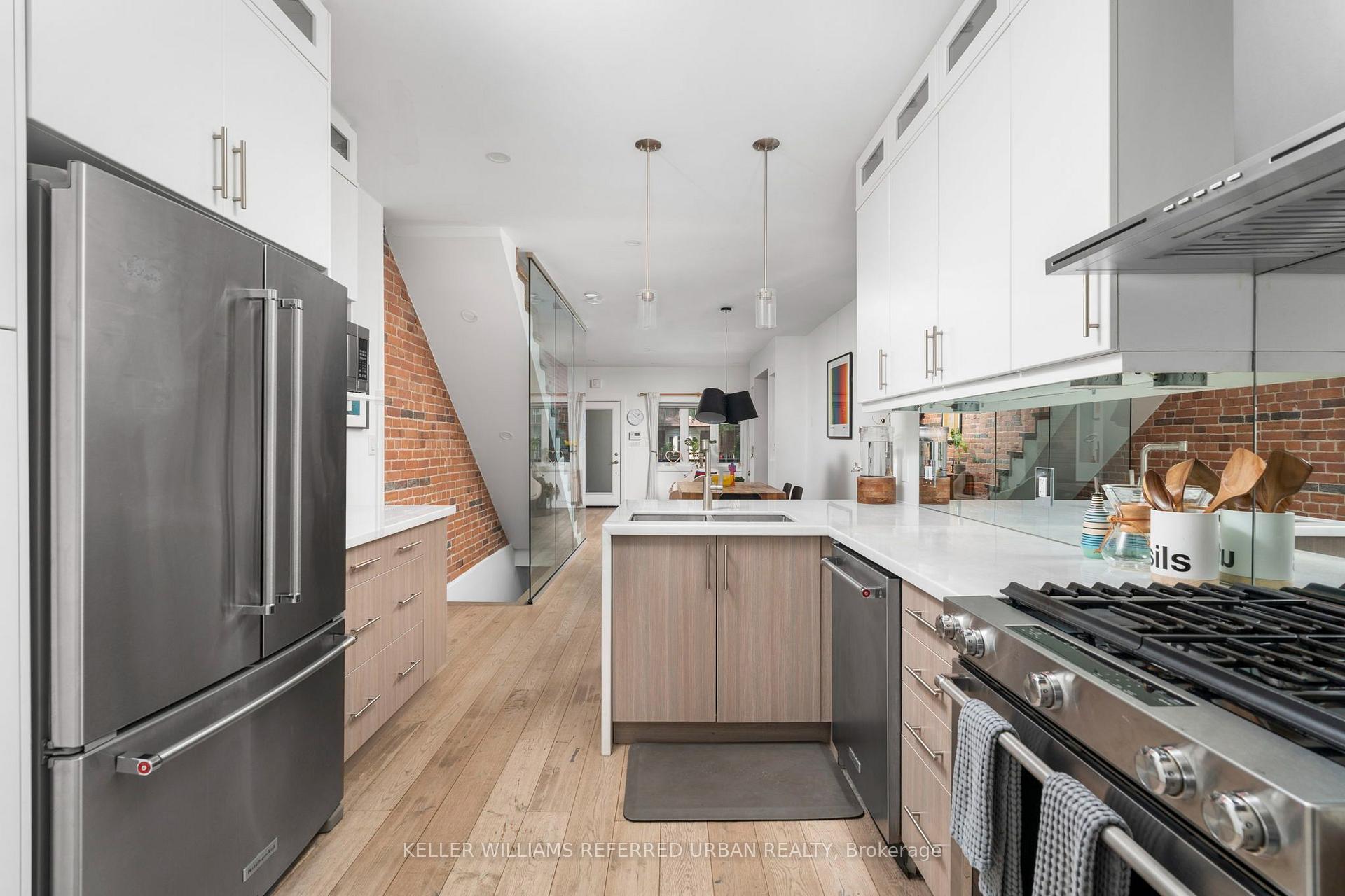 Photo 13 of 21 Millbrook Crescent, Toronto, North Riverdale — HOMEH