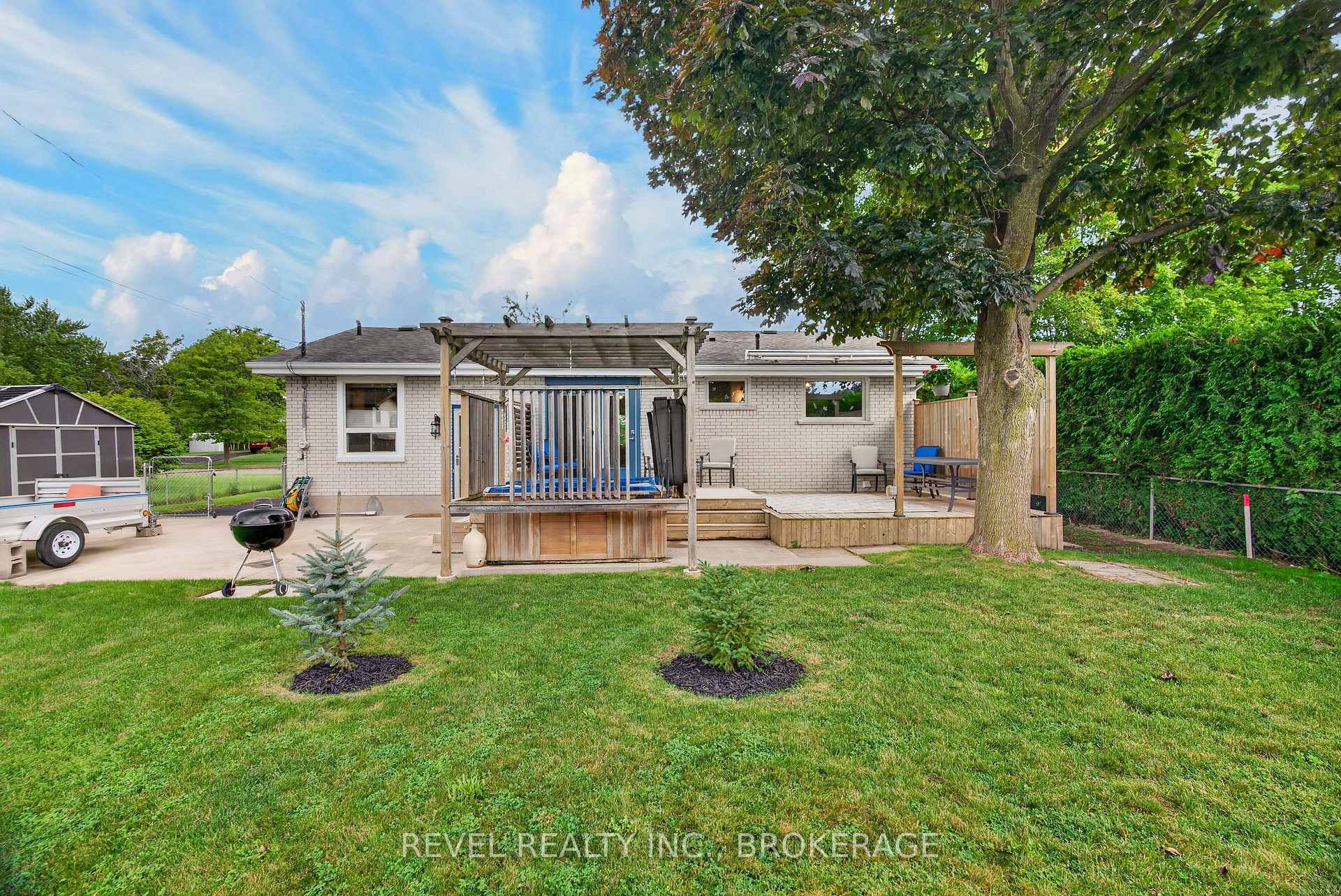 Photo 41 of 813 Camberley Crescent, Kingston, City SouthWest — HOMEH