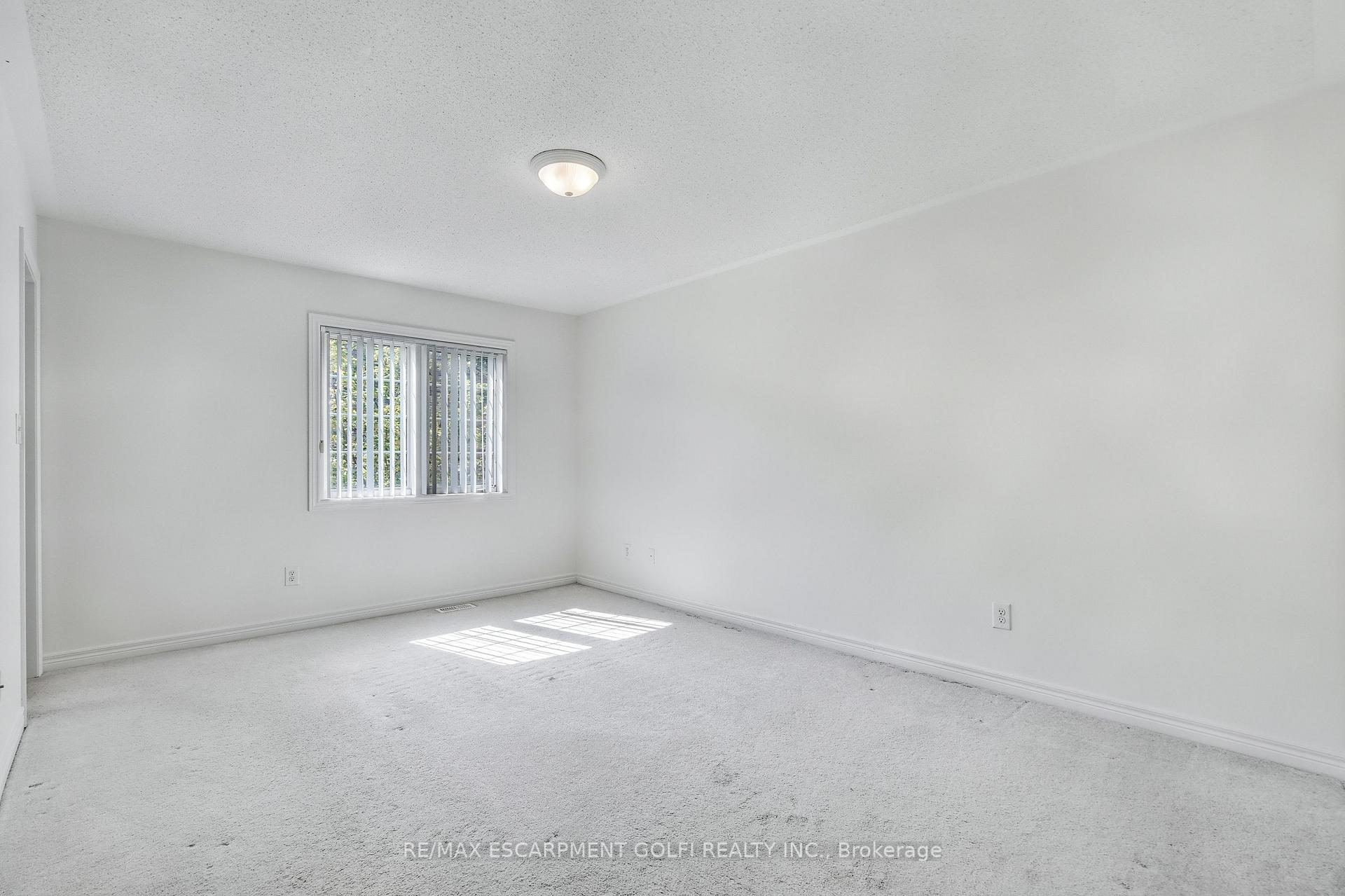 Photo 18 of Unit 43, 233 Duskywing Way, Oakville, Bronte — HOMEH