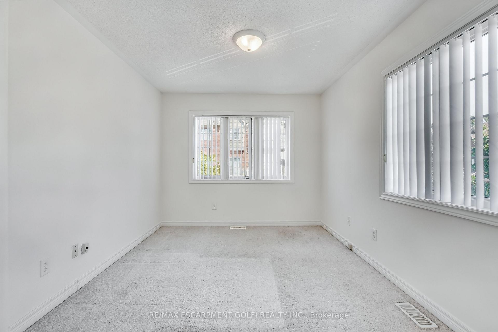 Photo 22 of Unit 43, 233 Duskywing Way, Oakville, Bronte — HOMEH