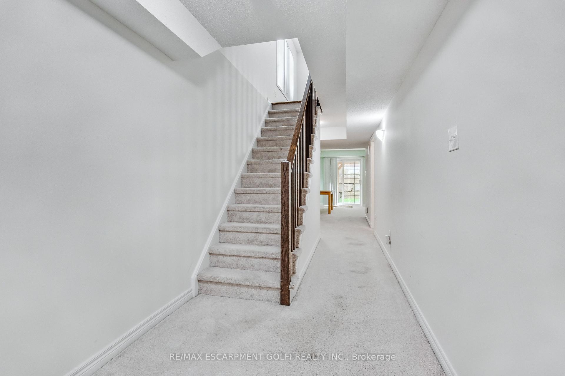 Photo 24 of Unit 43, 233 Duskywing Way, Oakville, Bronte — HOMEH