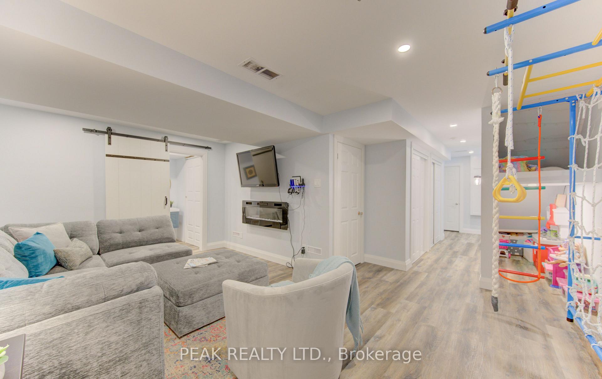 Photo 31 of 118 Brown Street, Stratford — HOMEH