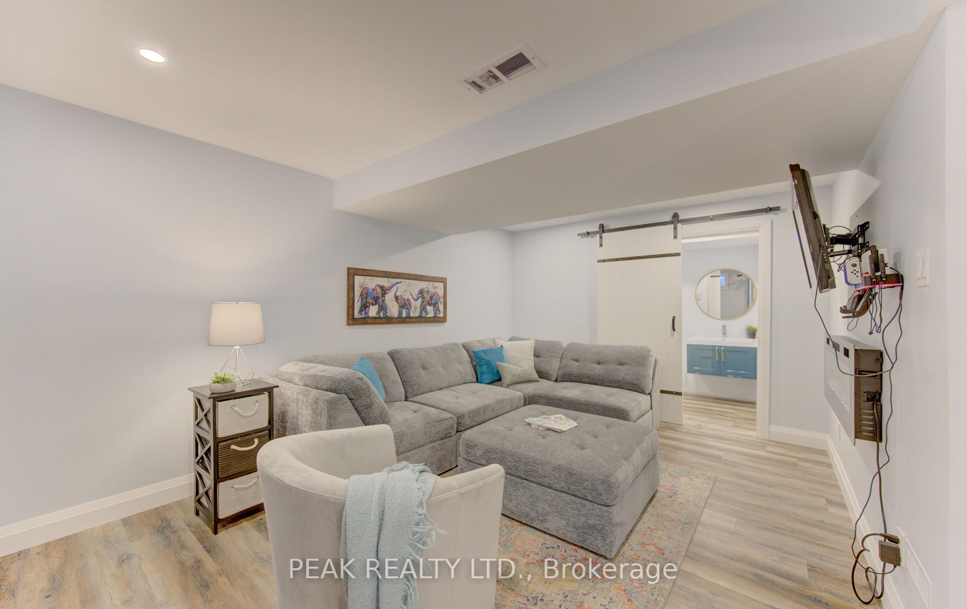 Photo 32 of 118 Brown Street, Stratford — HOMEH