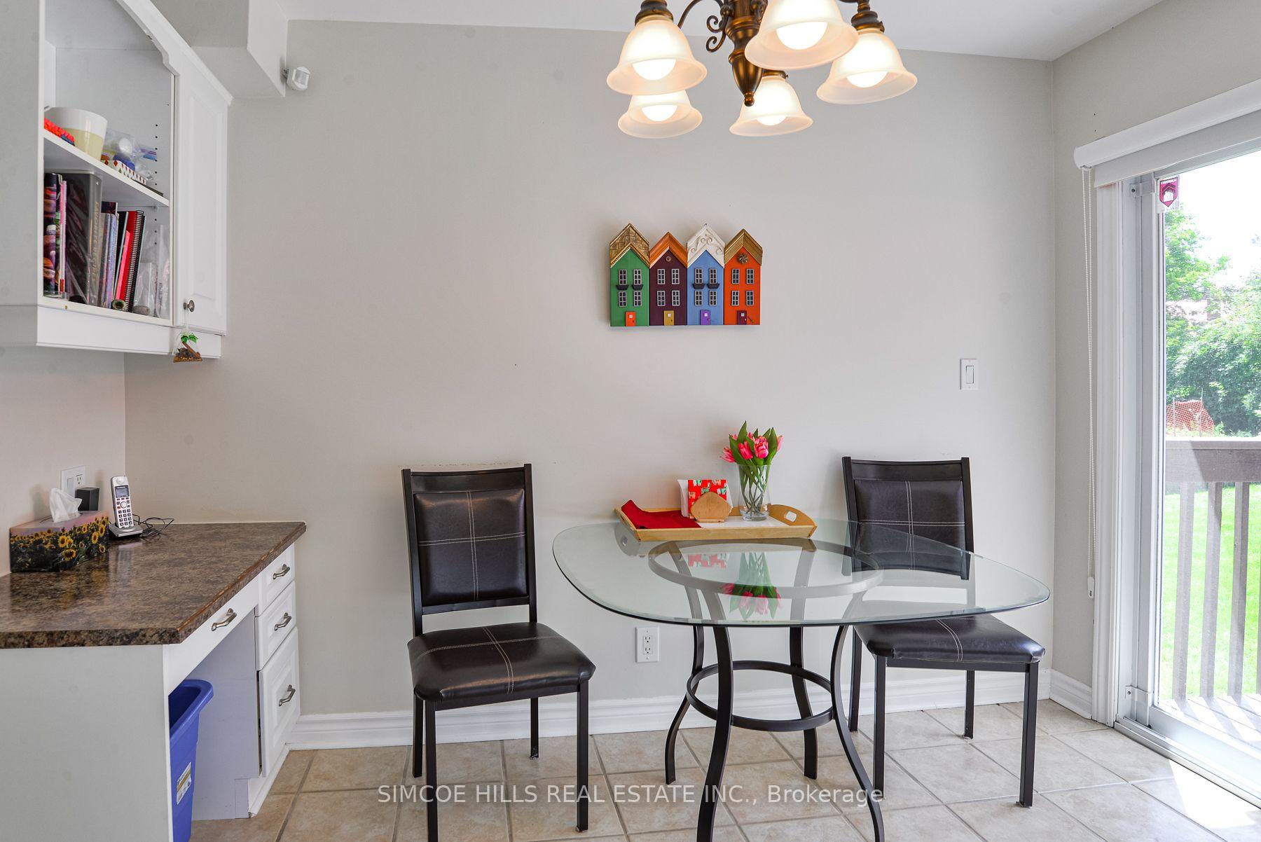 Photo 8 of 153 Matchedash Street N, Orillia — HOMEH