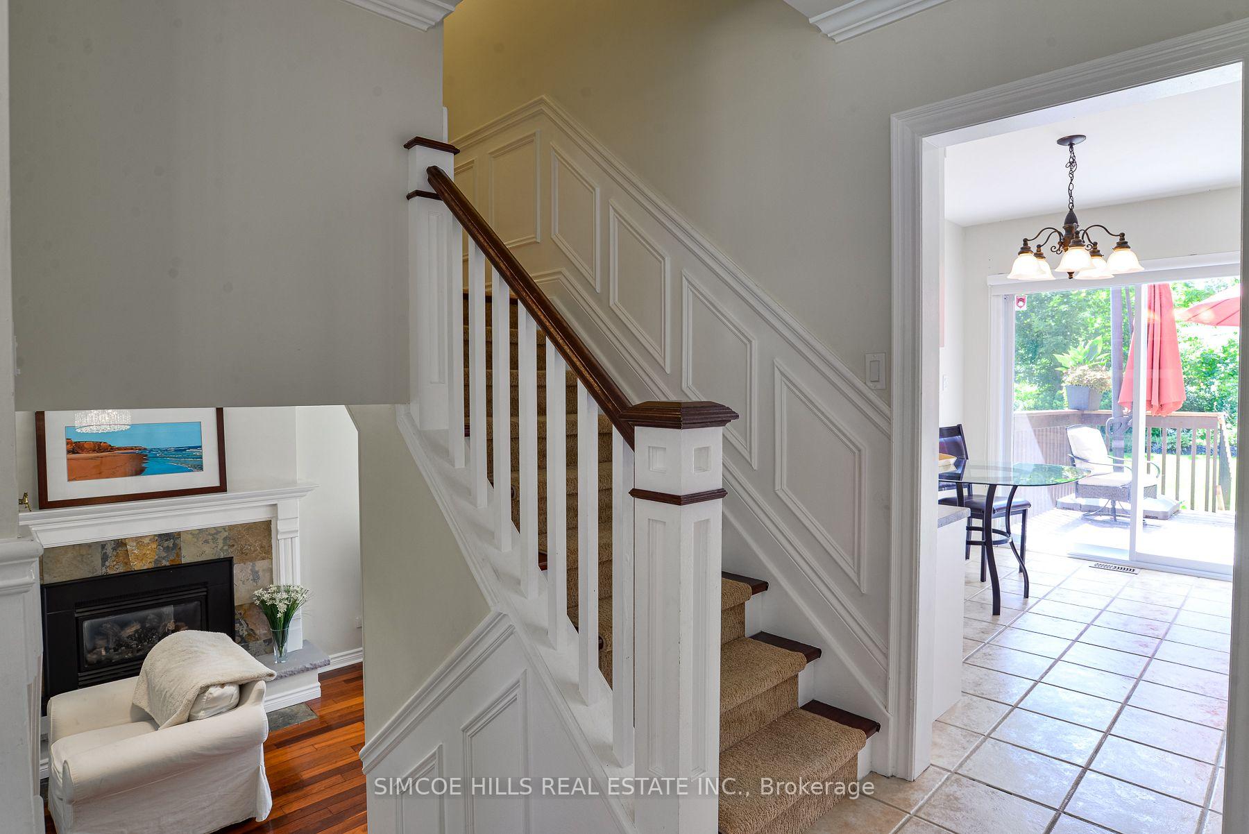 Photo 10 of 153 Matchedash Street N, Orillia — HOMEH