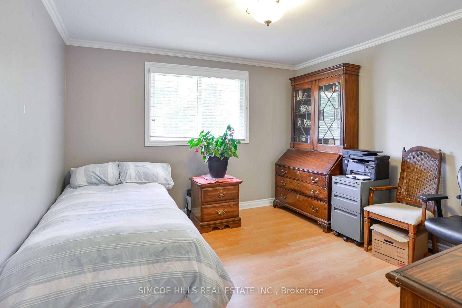 Photo 16 of 153 Matchedash Street N, Orillia — HOMEH