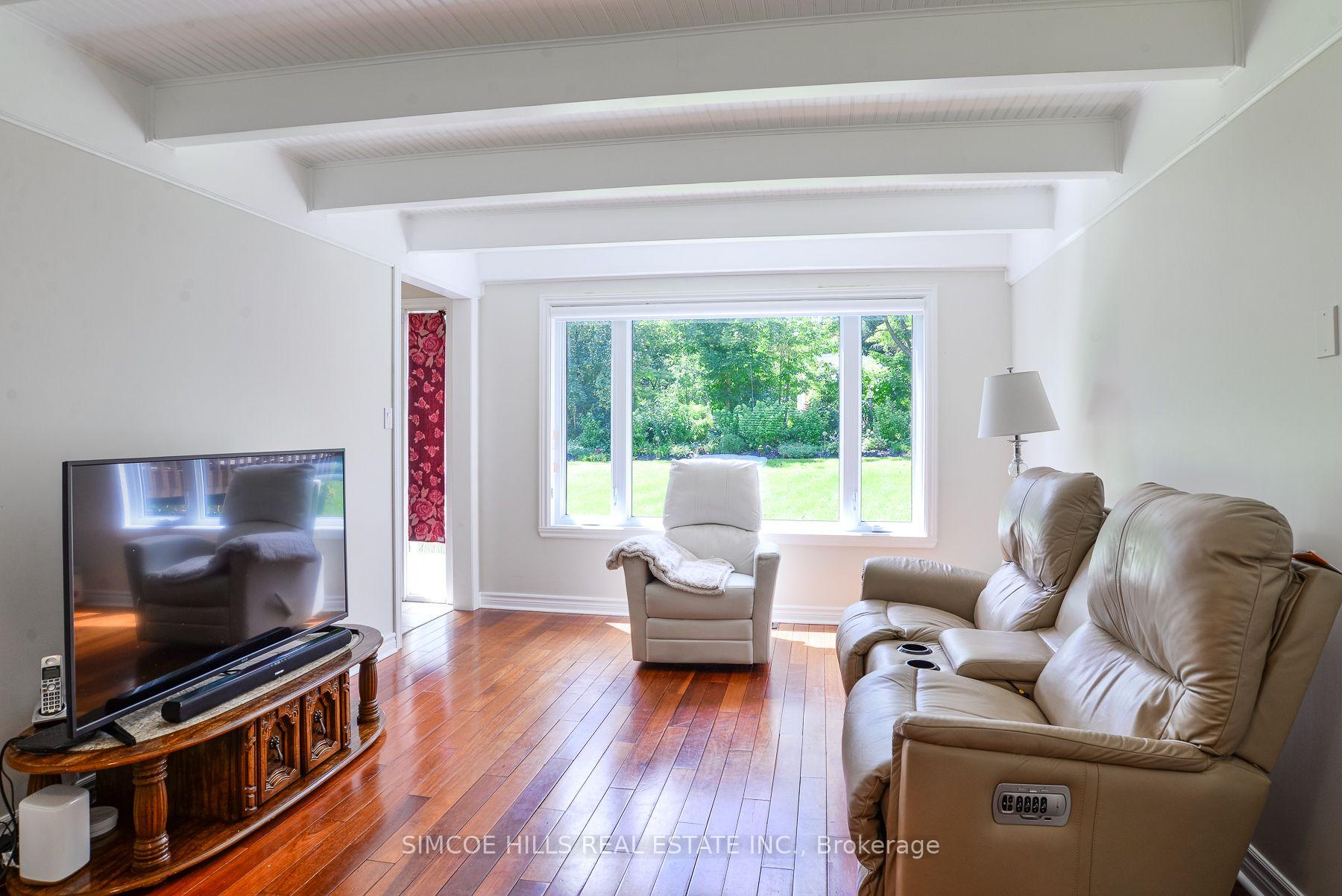 Photo 18 of 153 Matchedash Street N, Orillia — HOMEH