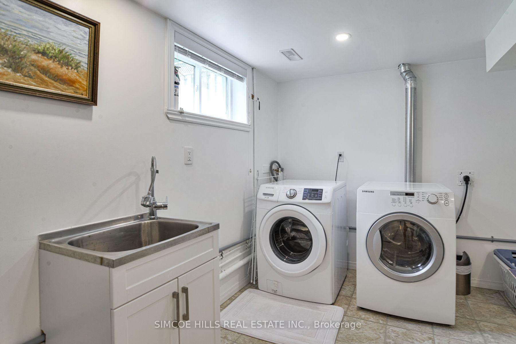 Photo 22 of 153 Matchedash Street N, Orillia — HOMEH