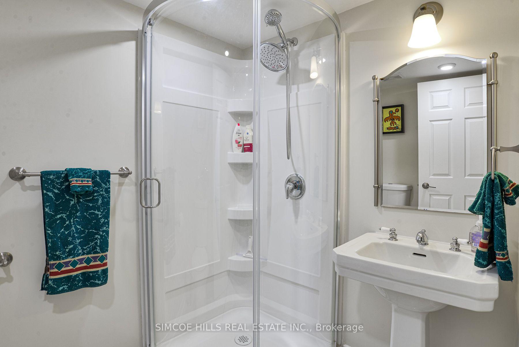 Photo 23 of 153 Matchedash Street N, Orillia — HOMEH