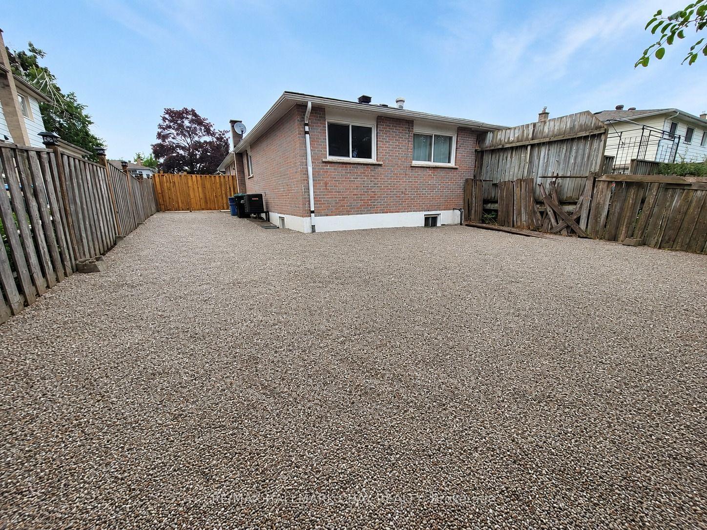 Photo 2 of Unit Lower, 88 B Bernick Drive, Barrie, Grove East — HOMEH