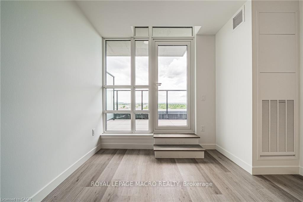 Photo 16 of Unit 1018, 461 Green Road, Hamilton, Lakeshore — HOMEH