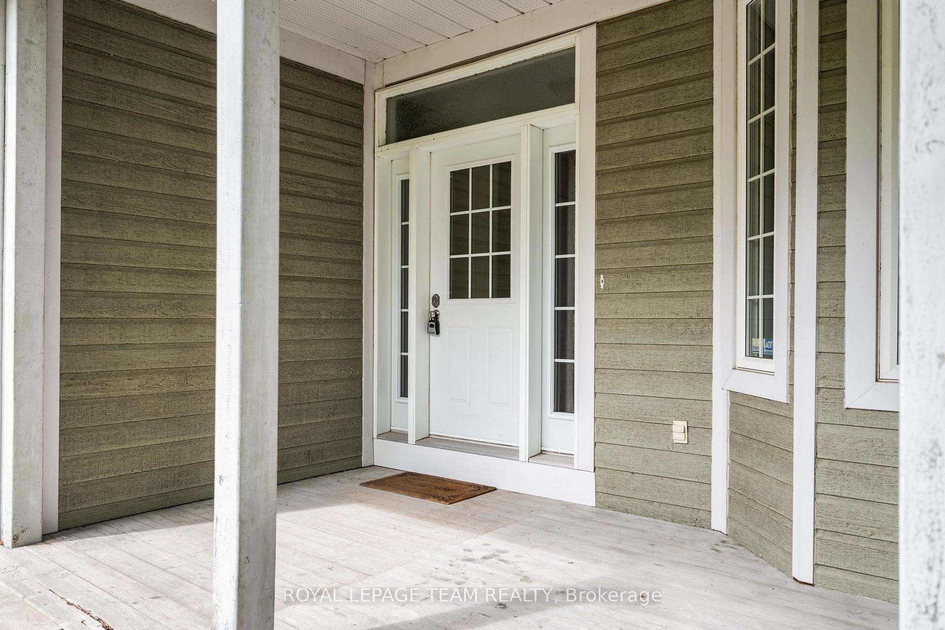 Photo 3 of 4310 Armitage Avenue, Ottawa, Dunrobin Shores — HOMEH