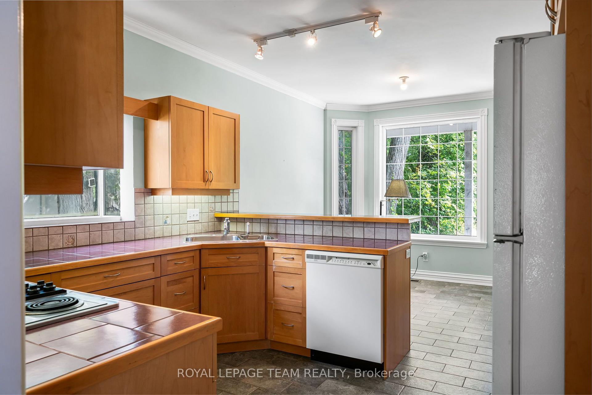Photo 16 of 4310 Armitage Avenue, Ottawa, Dunrobin Shores — HOMEH