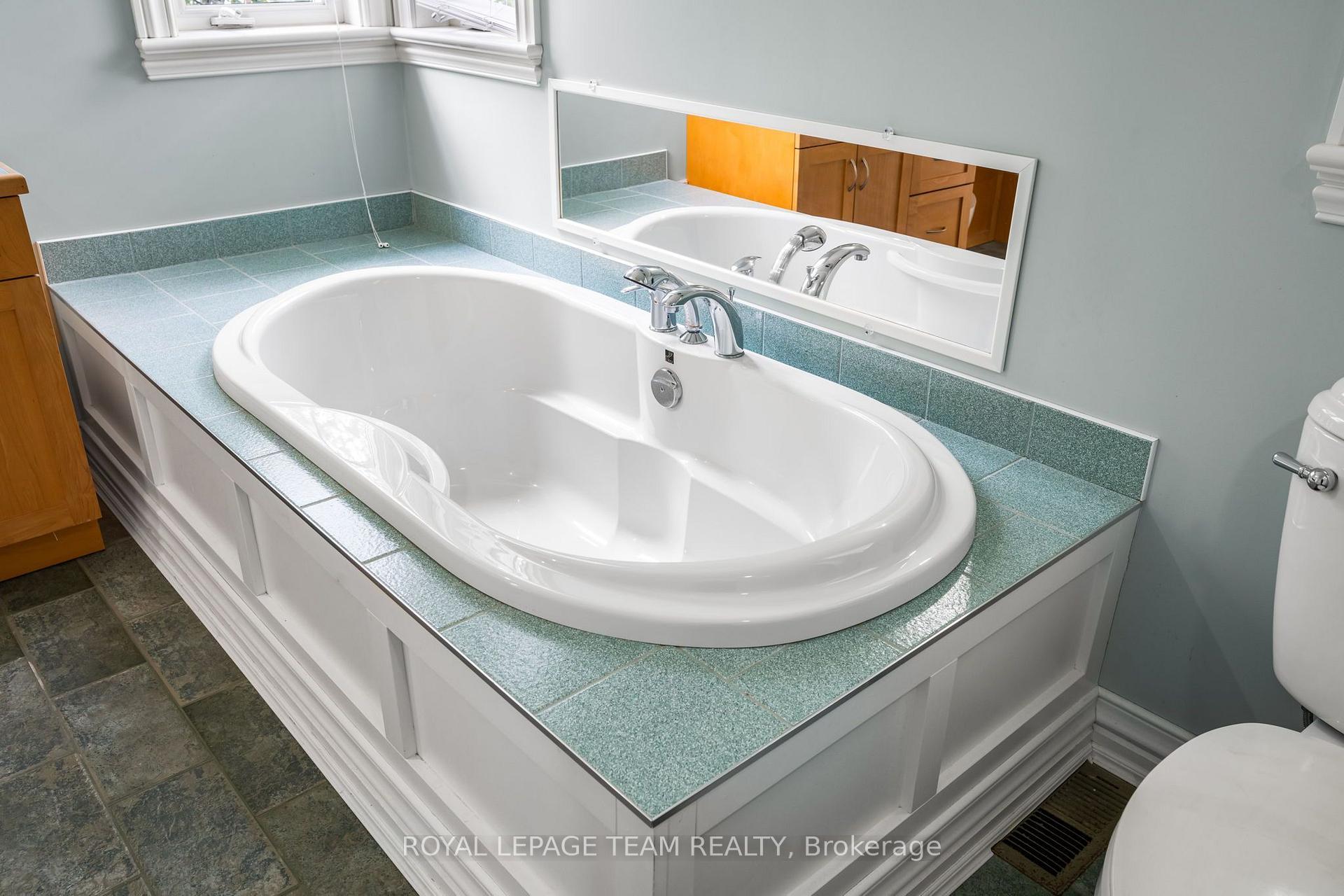 Photo 28 of 4310 Armitage Avenue, Ottawa, Dunrobin Shores — HOMEH