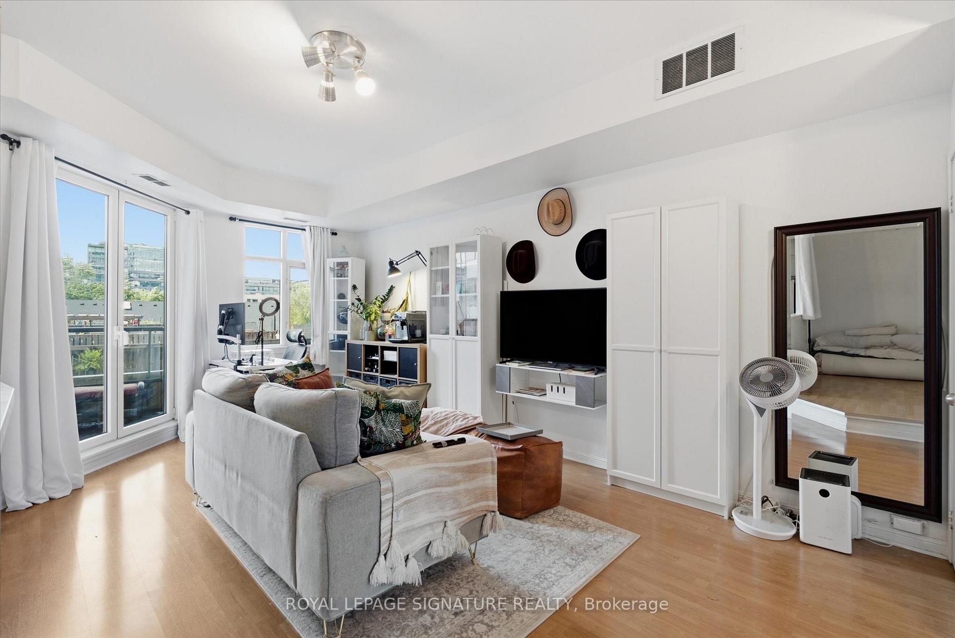 Photo 1 of Unit 413, 550 Front Street W, Toronto, Waterfront Communities — HOMEH