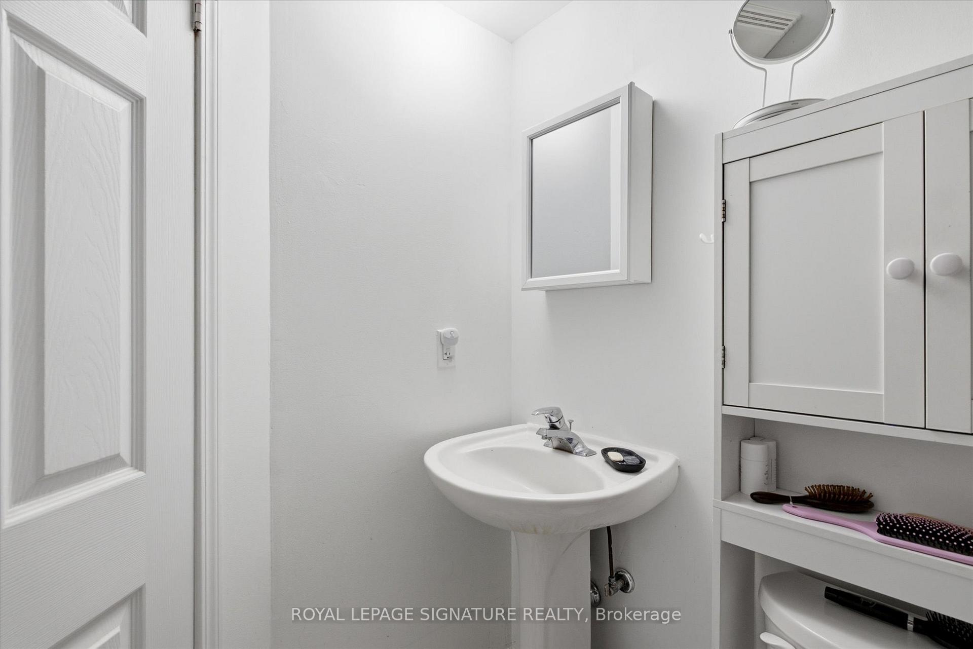 Photo 12 of Unit 413, 550 Front Street W, Toronto, Waterfront Communities — HOMEH