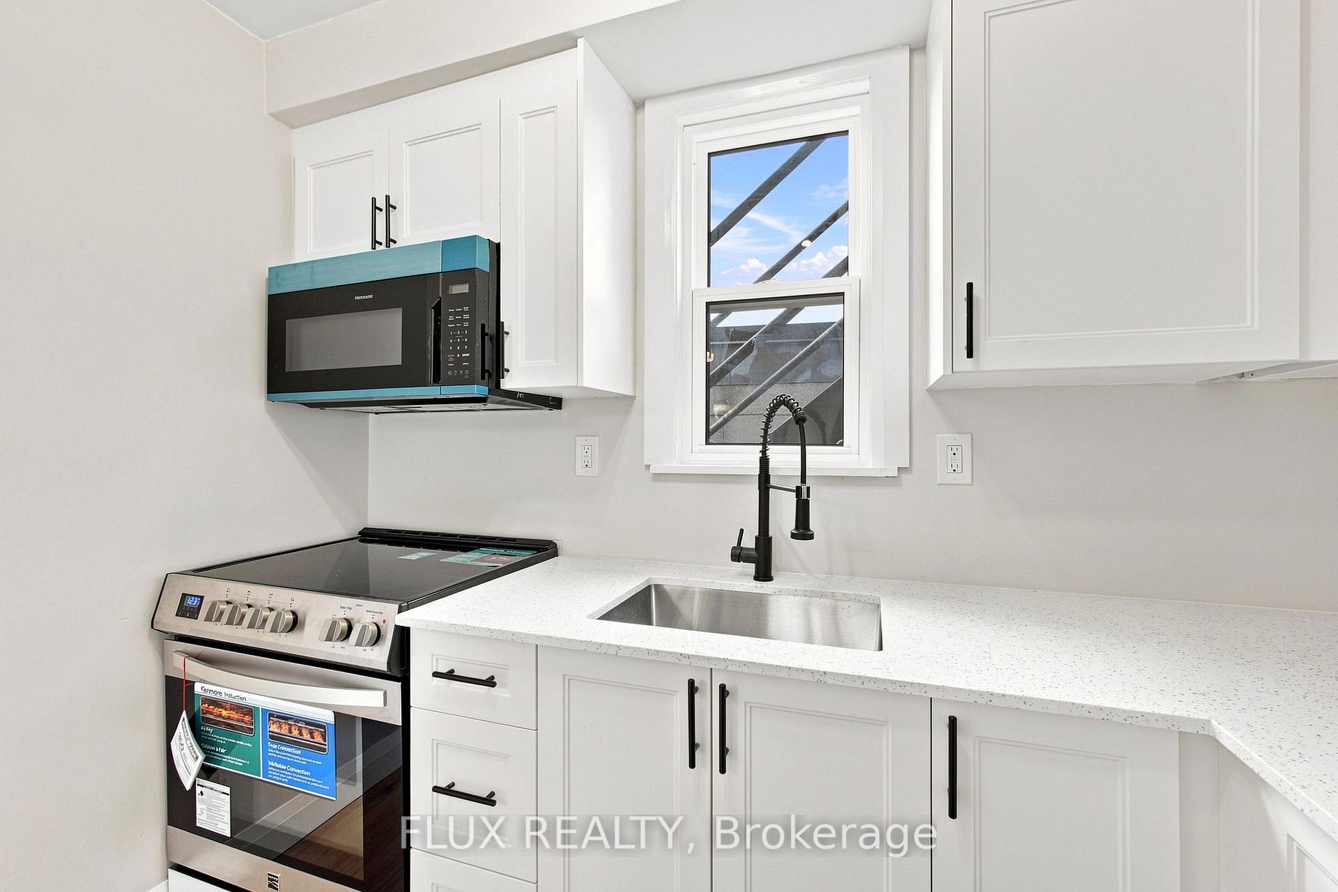 Photo 9 of 19 Lottridge Street, Hamilton, Stipley — HOMEH