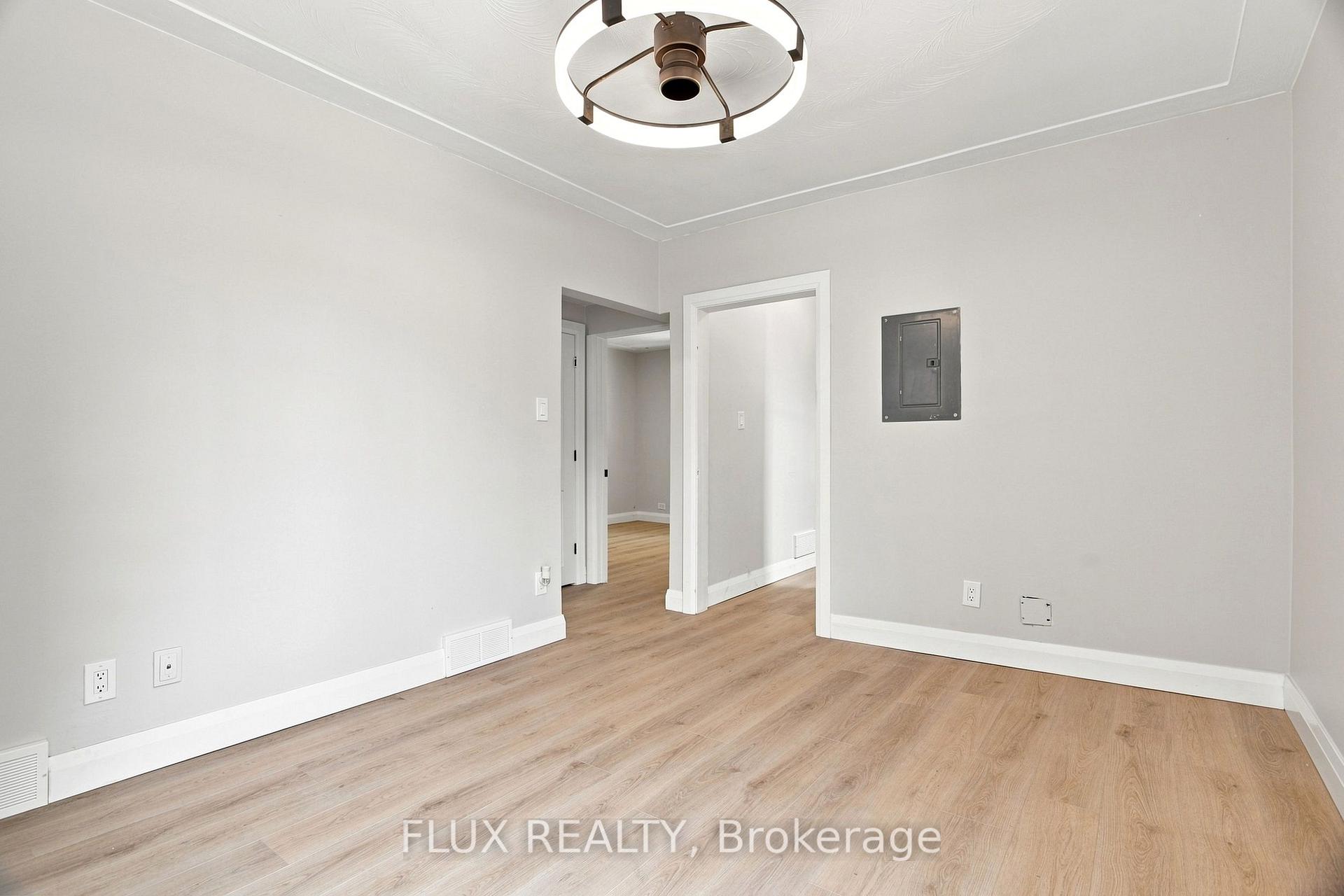 Photo 11 of 19 Lottridge Street, Hamilton, Stipley — HOMEH
