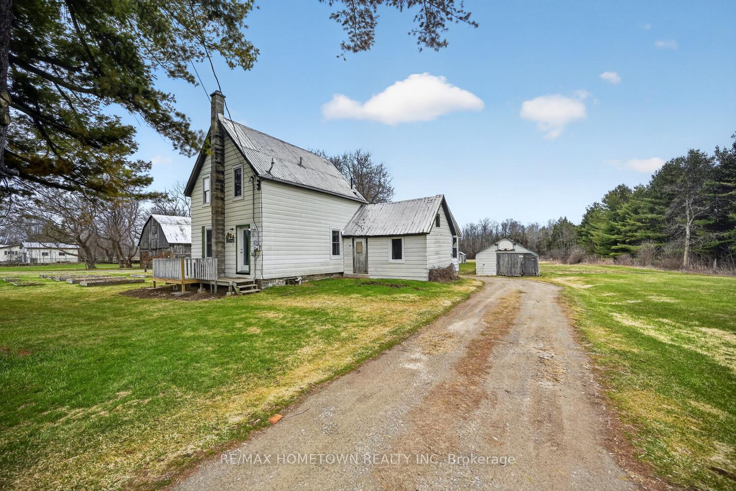 Photo 3 of 2801 County Rd 18, Augusta, Augusta Twp — HOMEH