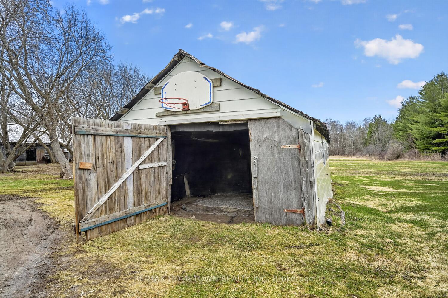 Photo 33 of 2801 County Rd 18, Augusta, Augusta Twp — HOMEH