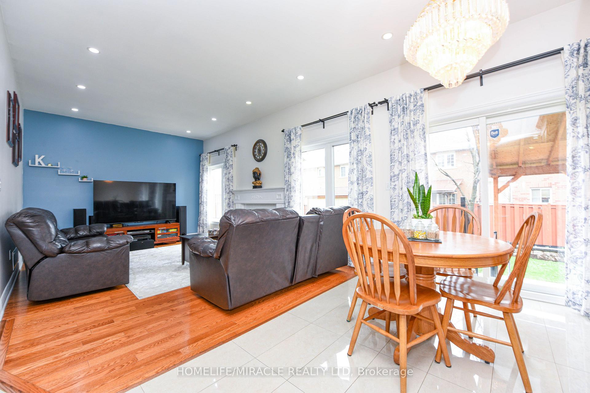 Photo 13 of 113 Seclusion Crescent, Brampton, Sandringham-Wellington — HOMEH
