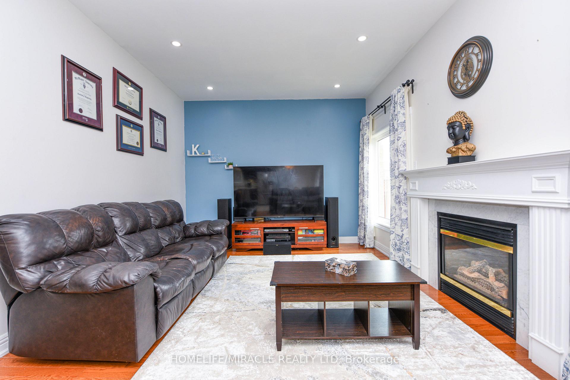 Photo 16 of 113 Seclusion Crescent, Brampton, Sandringham-Wellington — HOMEH