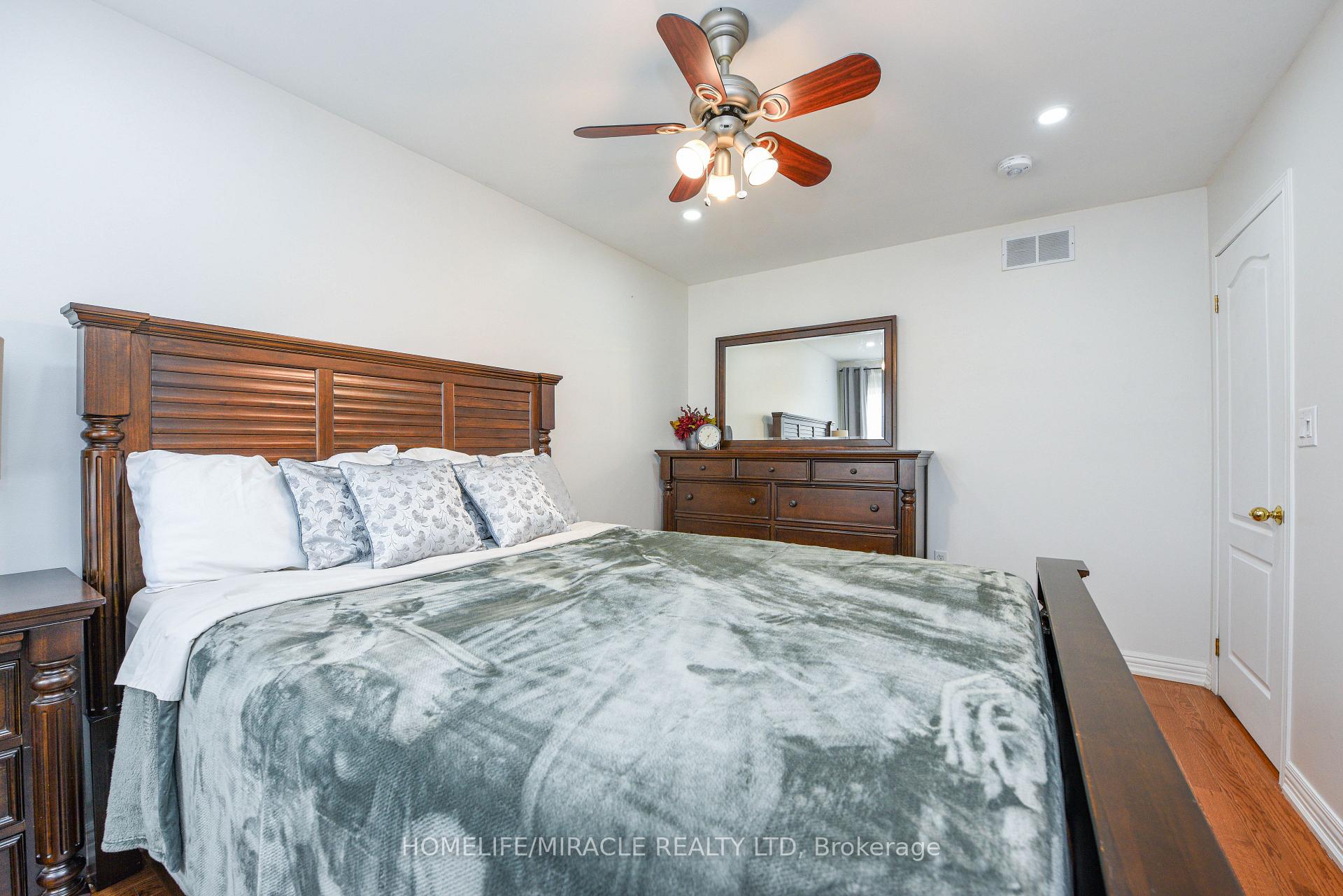 Photo 24 of 113 Seclusion Crescent, Brampton, Sandringham-Wellington — HOMEH